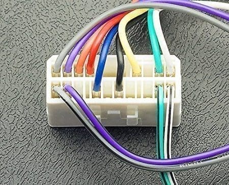 Adaptador Fichas ISO SSANGYONG 2002+ DAEWOO 1997+ - Image 4